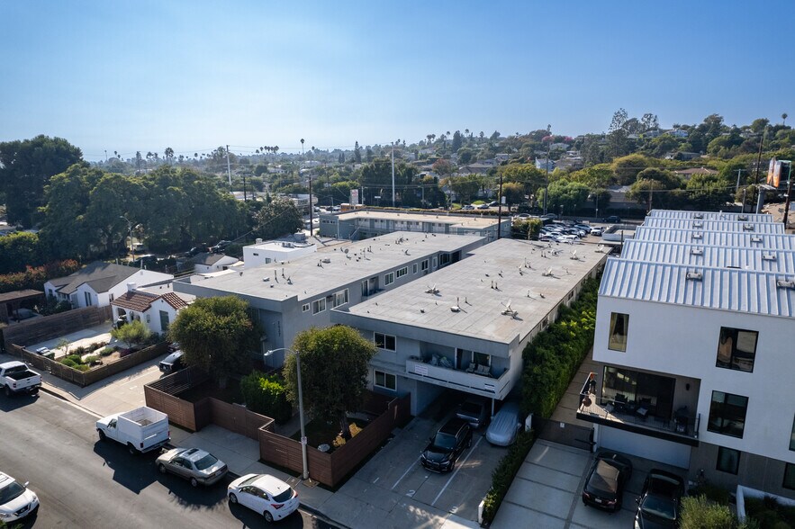More Photos Of 2023 Preuss Rd, Los Angeles Apartments For Sale
