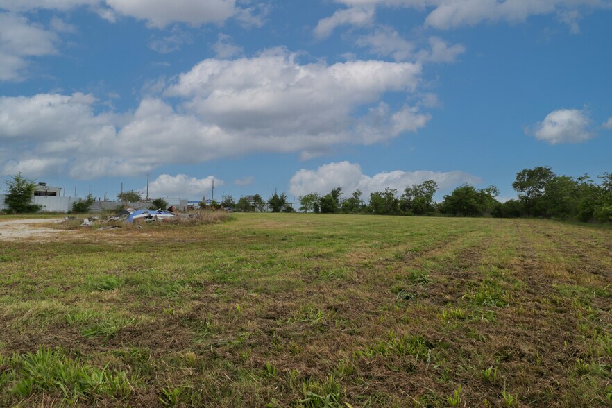 More Photos Of 6149 Spencer Hwy, Pasadena Land For Sale