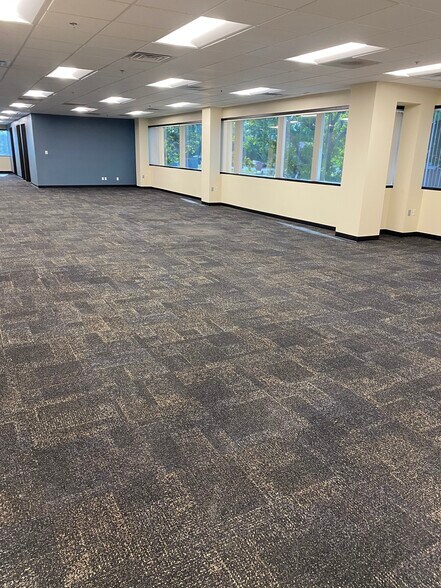 More Photos Of 6715 N Palm Ave, Fresno Office For Lease