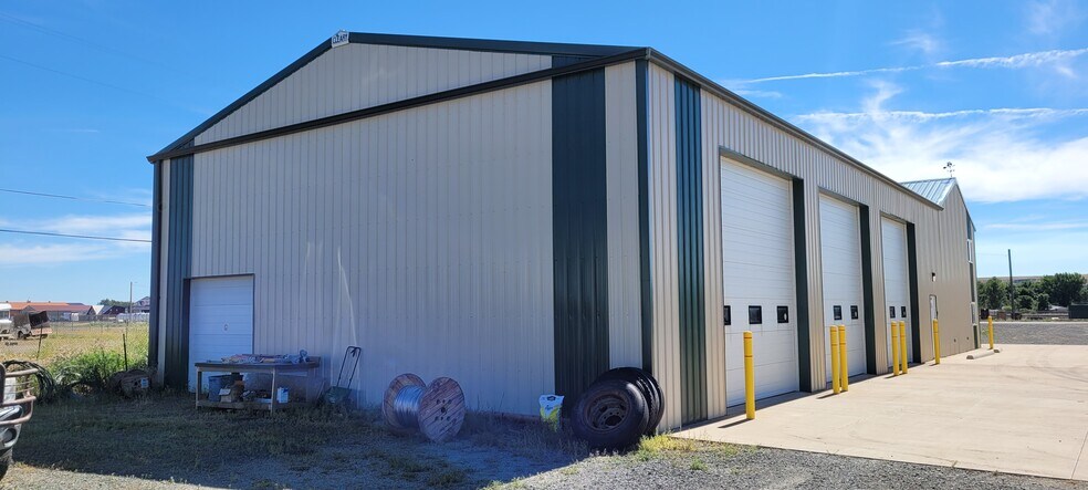 More Photos Of 3101 Vaughn Rd, Great Falls Flex For Sale