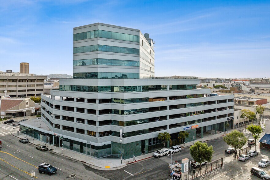 More Photos Of 420 E 3rd St, Los Angeles Medical For Lease