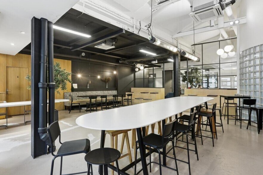 More Photos Of 3 Rue Fernand Pelloutier, Boulogne-Billancourt Office For Sale