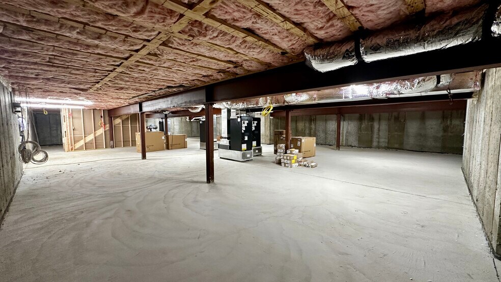 More Photos Of 164 Jessup Ave, Quogue General Retail For Lease