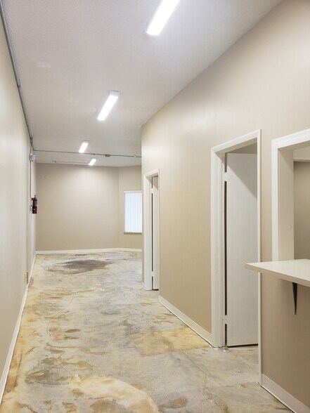More Photos Of 1501 Ridgewood Ave, Daytona Beach Office For Lease