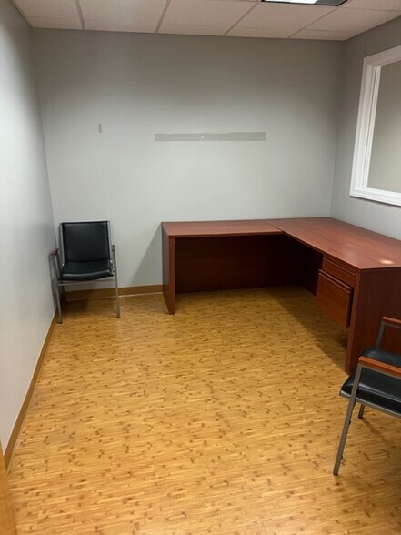 More Photos Of 1449 Old Waterbury Rd, Southbury Office For Sale