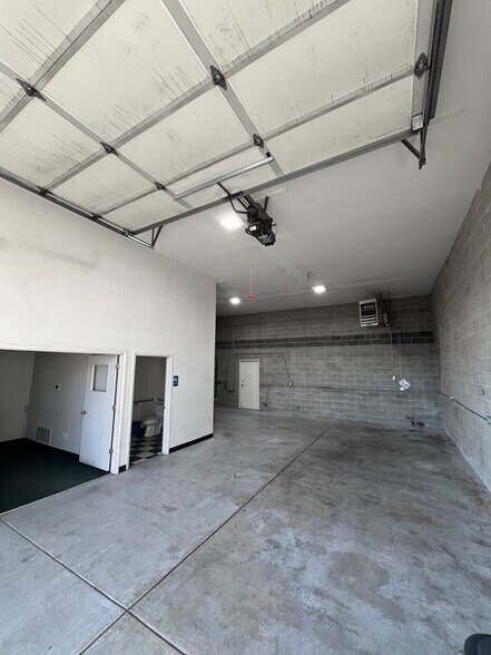 More Photos Of 1160 W 675 N, Orem Warehouse For Lease