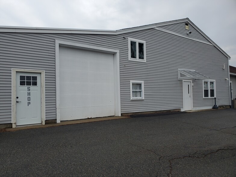 Primary Photo Of 114 Turnpike Rd, Chelmsford Office For Sale