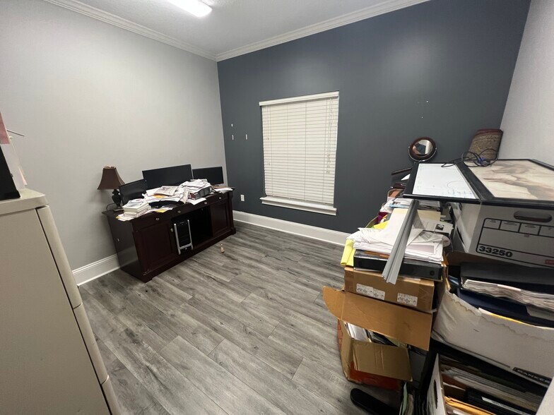 More Photos Of 9310 Old Kings Rd S, Jacksonville Office For Lease