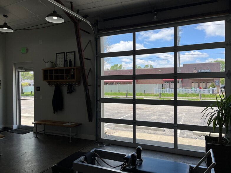 More Photos Of 1055 E 54th St, Indianapolis Loft Creative Space For Lease