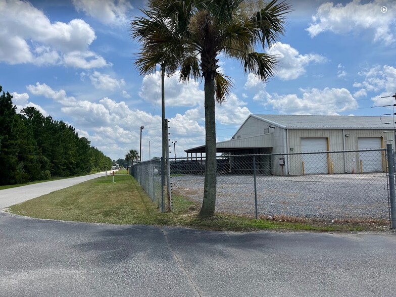 More Photos Of 2700 Highway 52, Moncks Corner Showroom For Lease