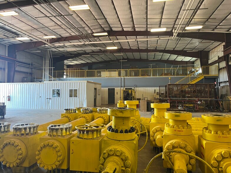 More Photos Of 3102 Main Street, Watford City Industrial For Sale