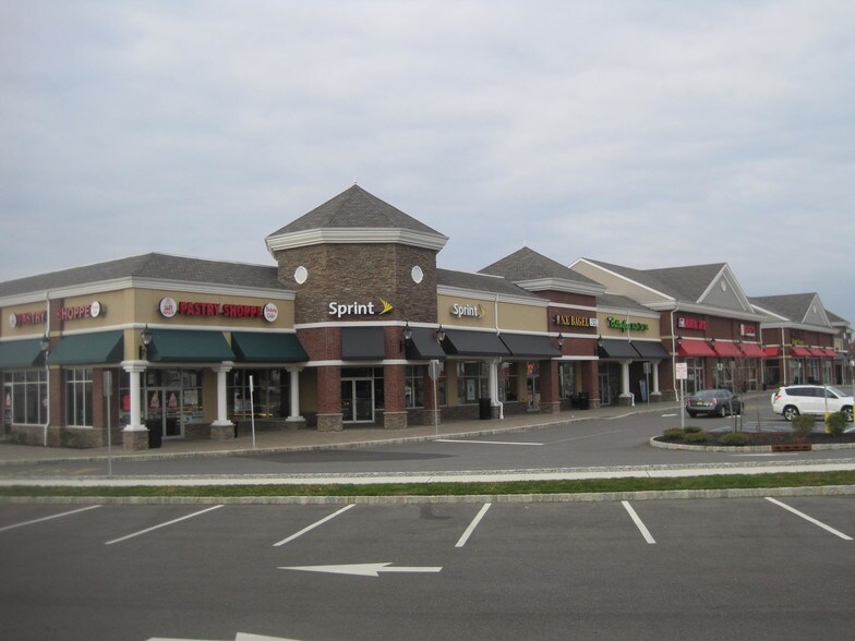 More Photos Of 351-365 N County Line Rd, Jackson Freestanding For Lease
