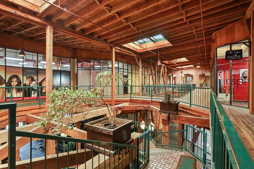 More Photos Of 445 W Weber Ave, Stockton Office For Lease