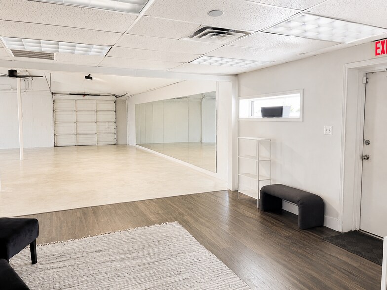 More Photos Of 310 St Elmo Rd, Austin Unknown For Lease