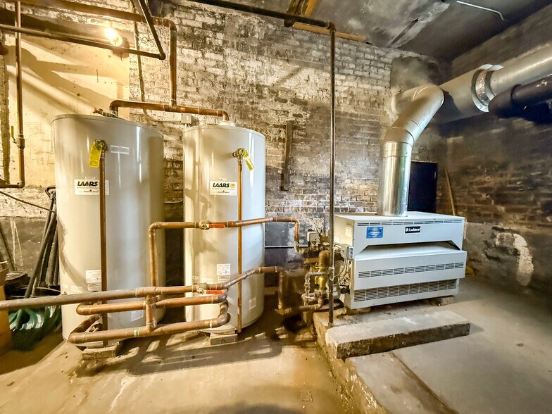 More Photos Of 7349 N Damen Ave, Chicago Apartments For Sale