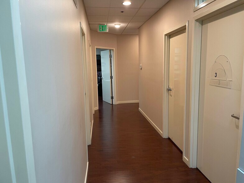 More Photos Of 1691 El Camino Real, Palo Alto Medical For Lease