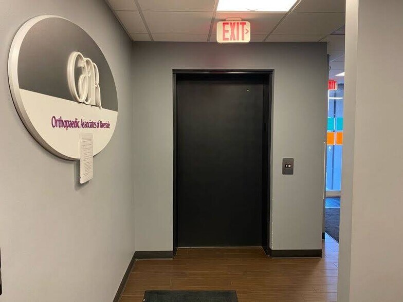 More Photos Of 353 Burlington St, Riverside Office For Sale