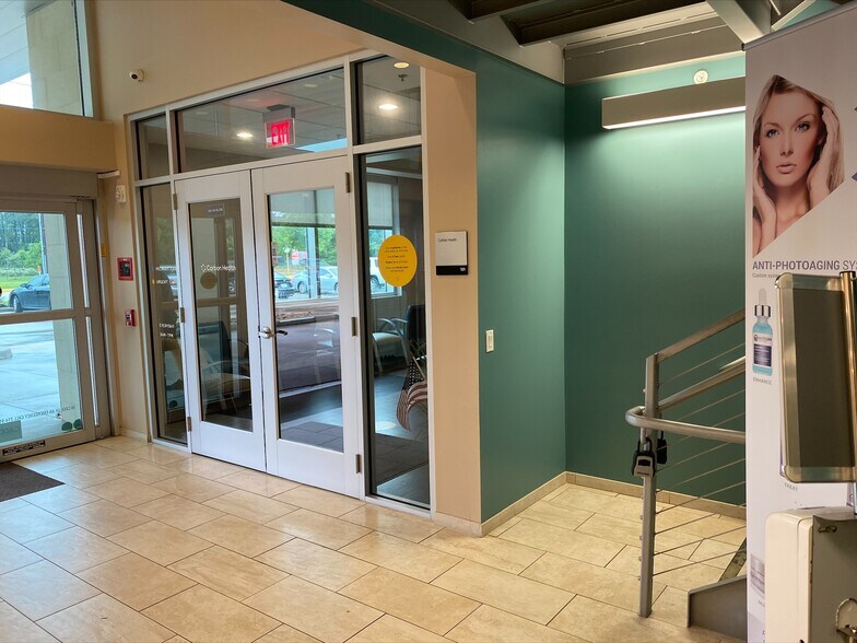 More Photos Of 17903 W Lake Houston Pky, Humble Medical For Lease