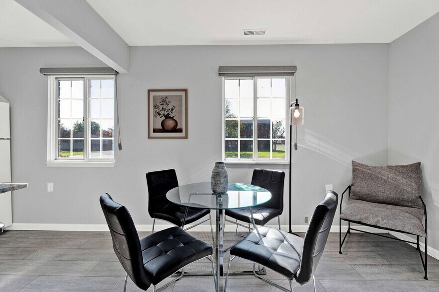 More Photos Of 23225 Deanhurst St, Clinton Township Apartments For Sale