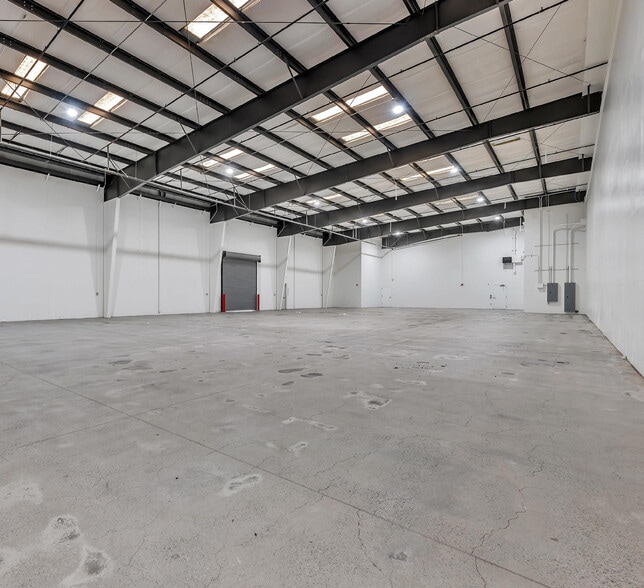 More Photos Of 1851 Airway Dr, Hollister Industrial For Lease