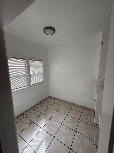 More Photos Of 2175 Chestnut Ave, Long Beach Apartments For Sale