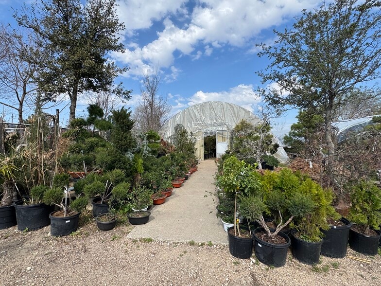 More Photos Of 4022 Broadway Blvd, Garland General Retail For Sale