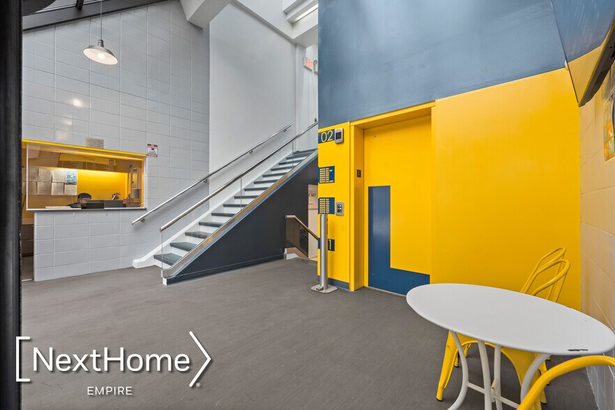 More Photos Of 27-47 Crescent St, Astoria Medical For Lease