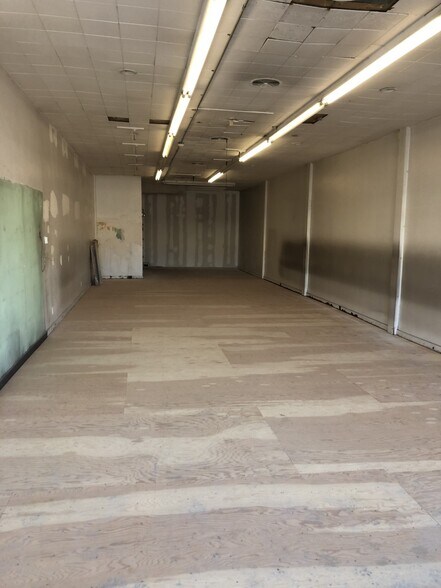 More Photos Of 1141-1143 New Britain Ave, West Hartford Storefront Retail Office For Lease