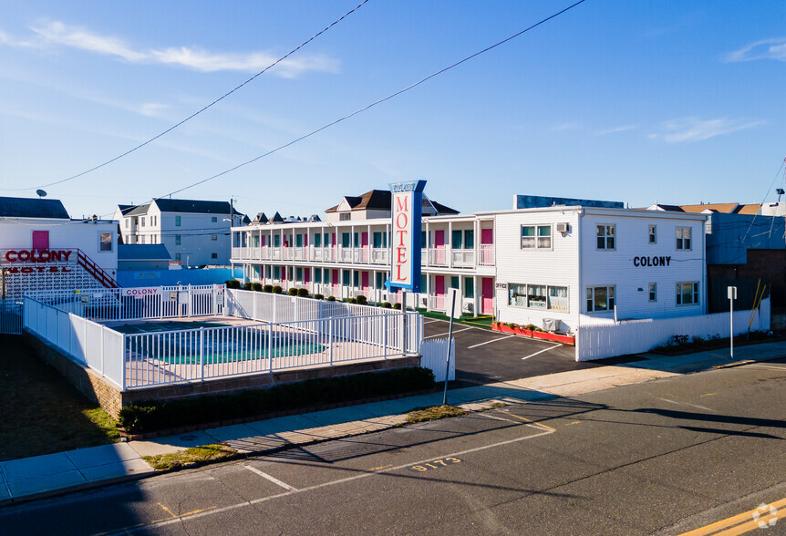 Primary Photo Of 65 Hiering Ave, Seaside Heights Hotel For Sale