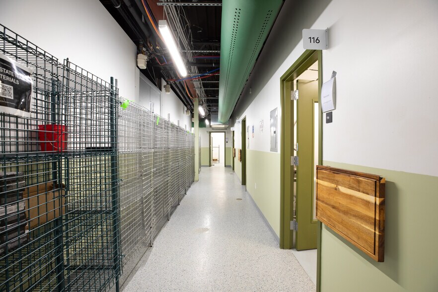 More Photos Of 1600 Campbell St, Kansas City General Retail For Lease