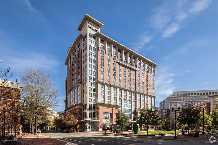 Primary Photo Of 400 Courthouse Sq, Alexandria Hotel For Lease