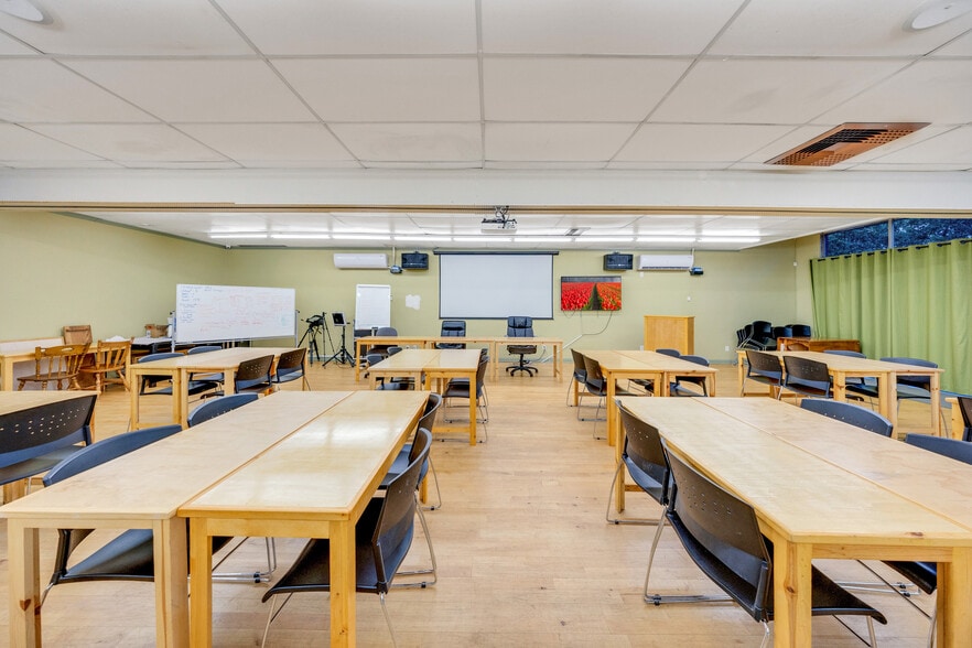 More Photos Of 118 Live Oak Ave, Arcadia Storefront For Lease