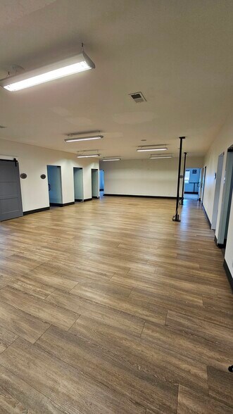 More Photos Of 2535 N Boulevard, Idaho Falls Office For Sale