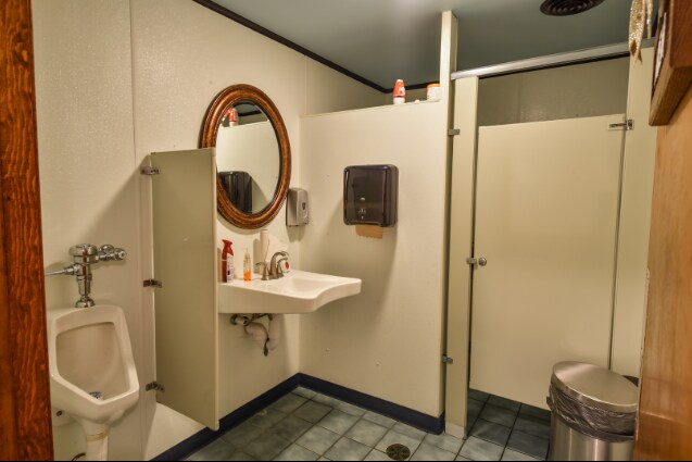 More Photos Of 152 E Main St, Dwight Bar For Sale