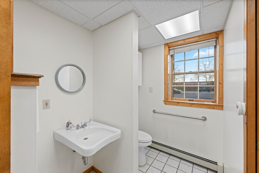 More Photos Of 123 W Main St, Trappe Medical For Sale