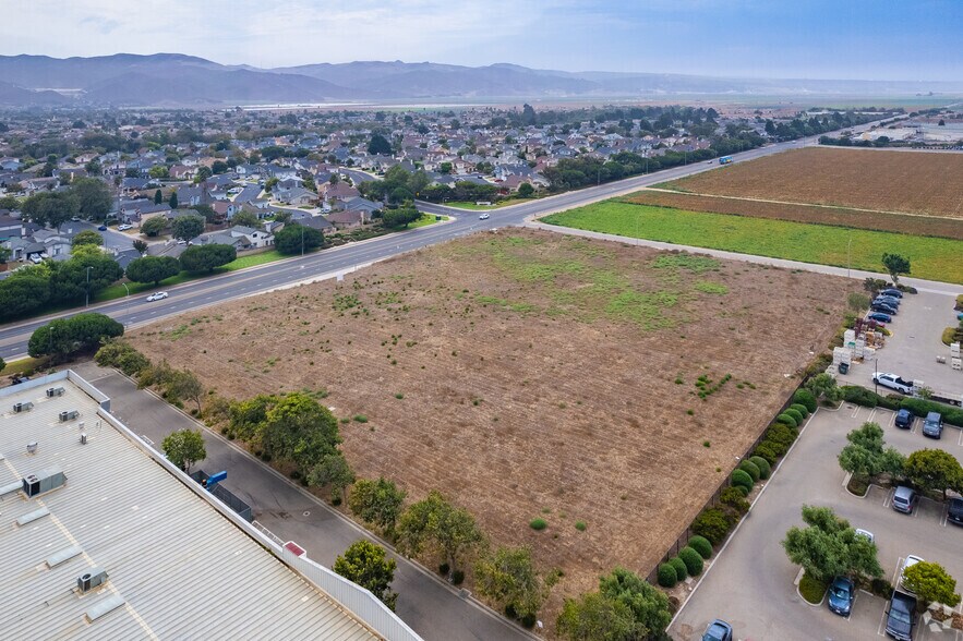 More Photos Of 1035 W Central Ave, Lompoc Land For Sale