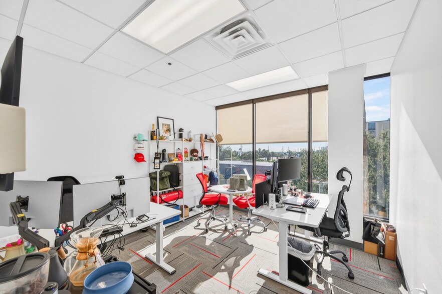 More Photos Of 930 S Harbor City Blvd SW, Melbourne Office For Sale