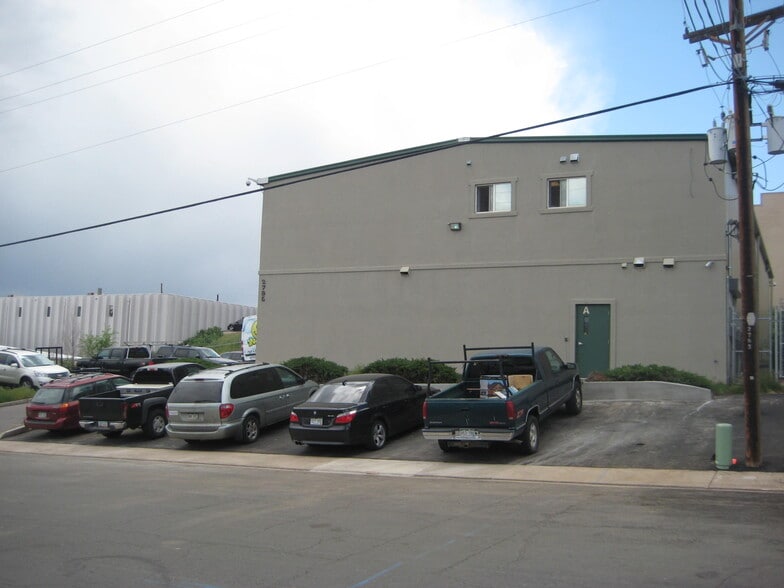 More Photos Of 2795 S Shoshone St, Englewood Light Distribution For Lease