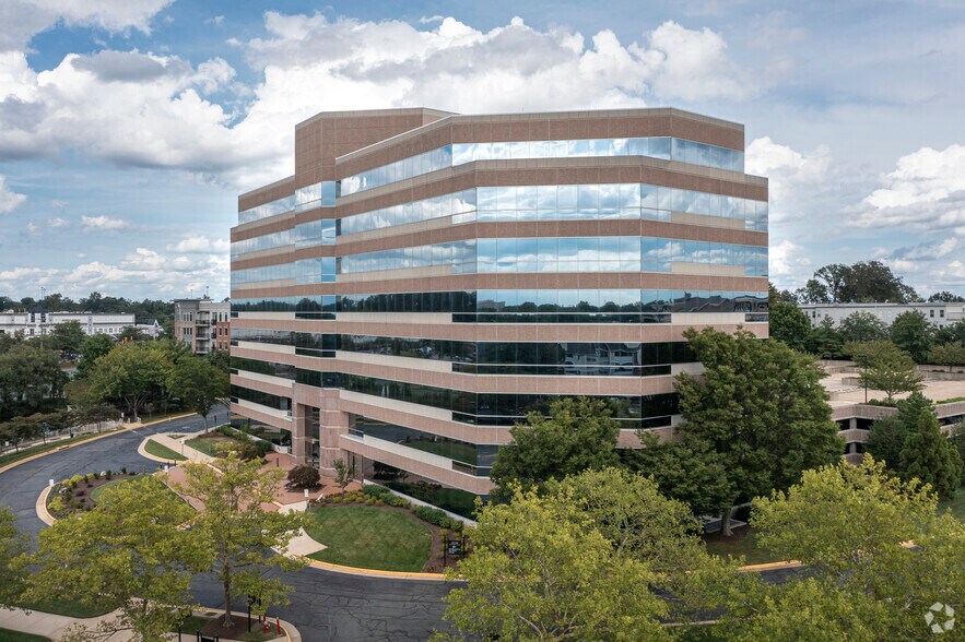 More Photos Of 12150 Monument Dr, Fairfax Office For Lease