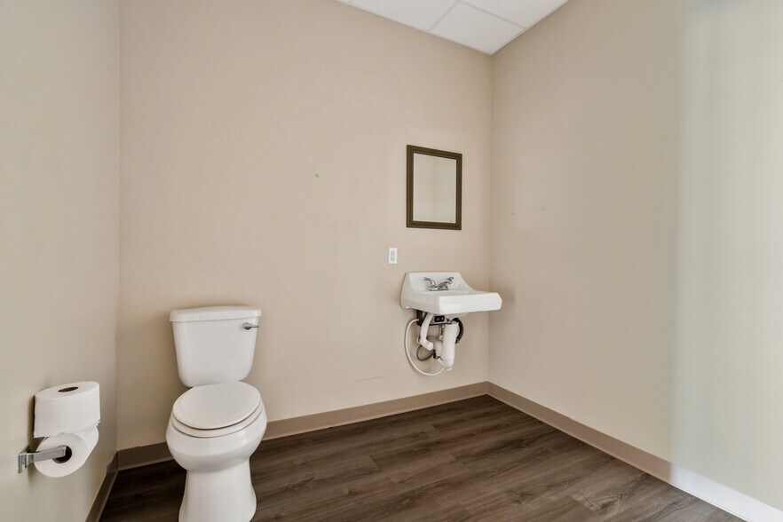 More Photos Of 1108 W Adams Ave, Temple Freestanding For Sale