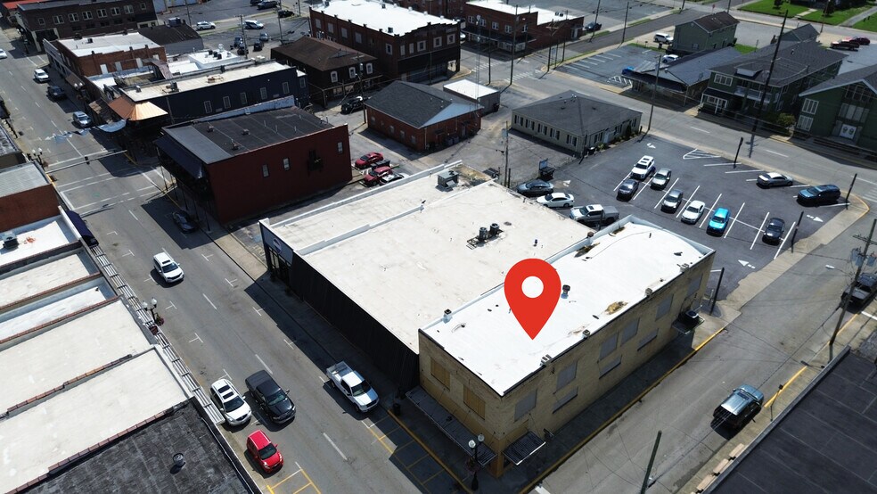 More Photos Of 200 S Main St, Corbin General Retail For Sale