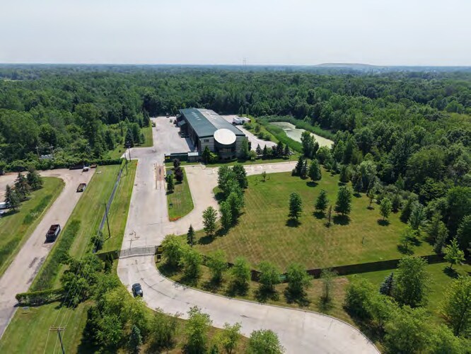 More Photos Of 36543 S Huron Rd, New Boston Warehouse For Sale