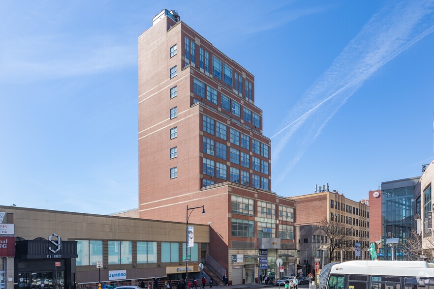 More Photos Of 136-18 39th Ave, Flushing Office For Lease