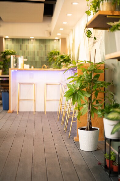 More Photos Of 521-527 W 7th St, Los Angeles Coworking Space