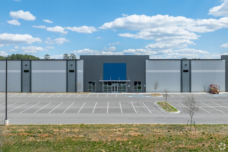 More Photos Of 4885 Claude Ramsey Pky, Chattanooga Manufacturing For Lease