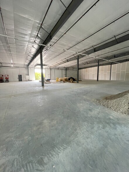 More Photos Of 331 Aviation Way, Frederick Light Manufacturing For Lease