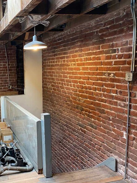 More Photos Of 1475 Bush St, San Francisco Storefront Retail Office For Sale