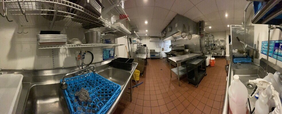 More Photos Of 616 NW 5th St, Oklahoma City Restaurant For Lease