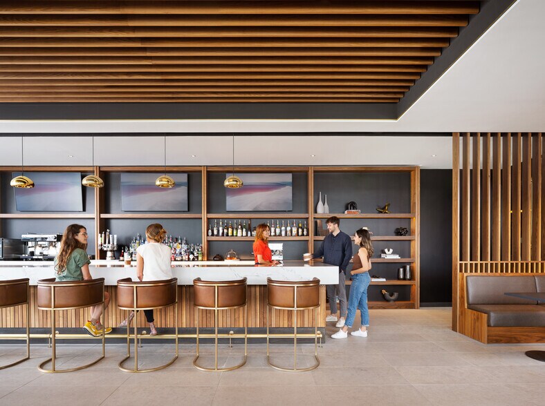 More Photos Of 401 S 1st St, Austin Office For Sale