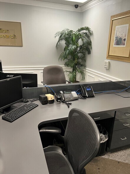 More Photos Of 1012 Kanawha Blvd, Charleston Office For Lease